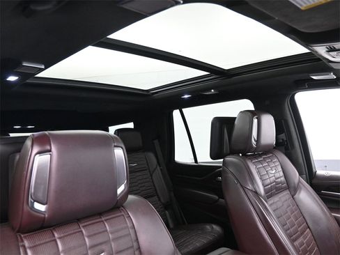 Used 2021 Cadillac Escalade Sport Platinum image 27