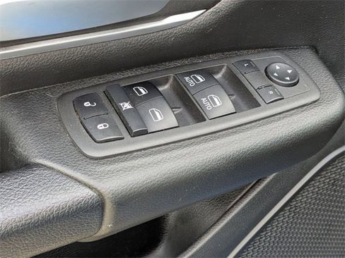 Used 2022 RAM 1500 Big Horn image 11