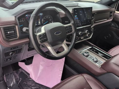 Used 2024 Ford Expedition Limited AWD/4WD image 15