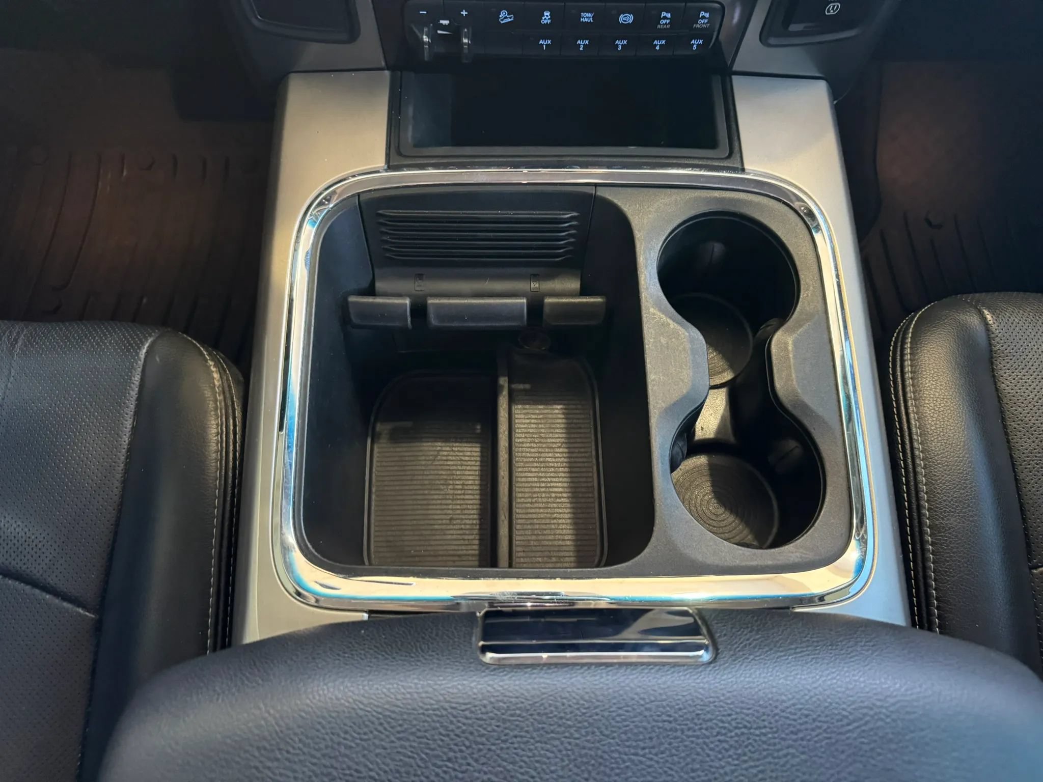 Used 2018 RAM 2500 Laramie w/ Sport Appearance Group AWD/4WD image 27