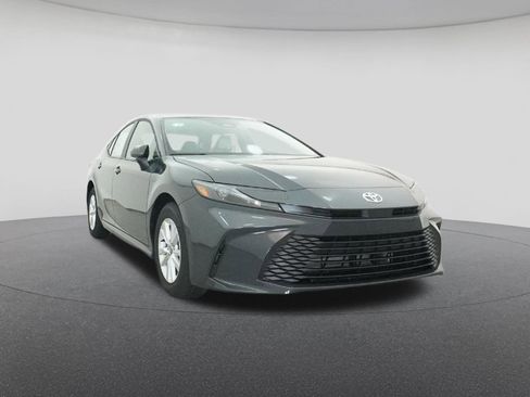 New 2026 Toyota Camry LE image 30