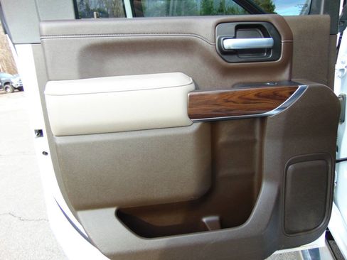 Used 2021 GMC Sierra 3500 SLT w/ SLT Convenience Package image 47