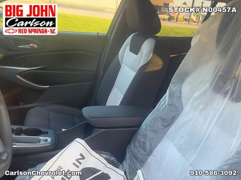 Used 2026 Chevrolet Trax LS FWD image 35