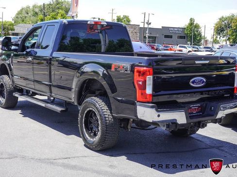 Used 2017 Ford F250 XLT w/ XLT Premium Package AWD/4WD image 26