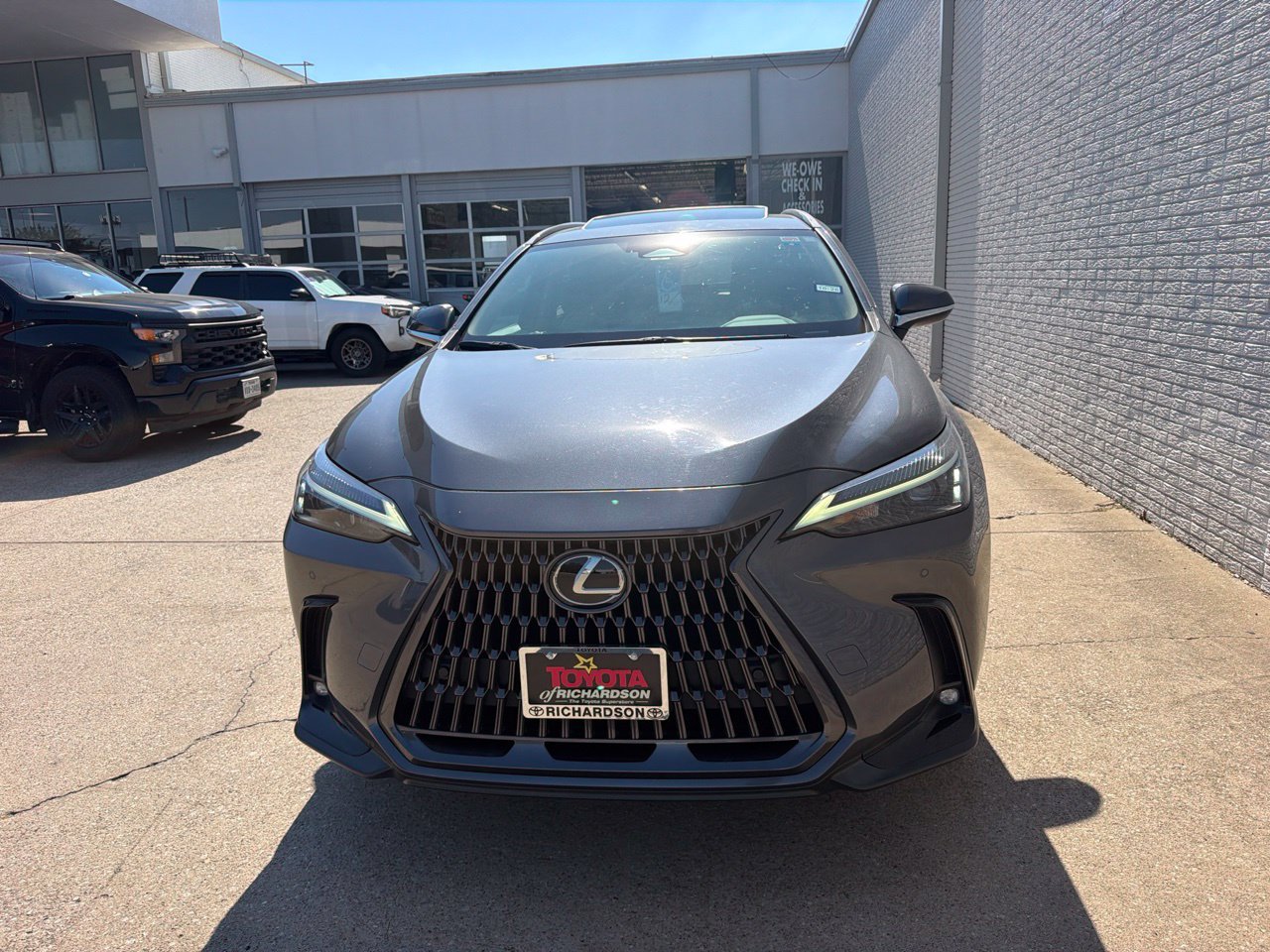 Used 2025 Lexus NX 250 FWD w/ Accessory Package (2T) image 6