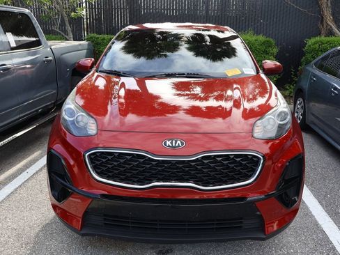 Used 2022 Kia Sportage LX image 5