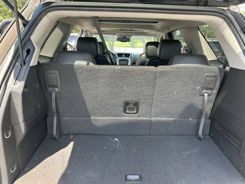Used 2016 GMC Acadia SLT w/ Open Road Package AWD/4WD image 40