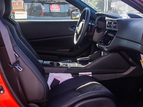 New 2024 Nissan Z Performance w/ Heritage Edition image 19