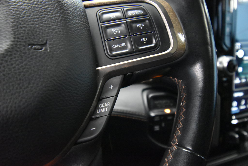 Used 2022 RAM 3500 Limited AWD/4WD image 13