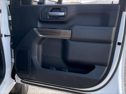 Used 2022 Chevrolet Silverado 2500 LT w/ Fleet Comfort Package image 22