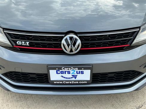 Used 2017 Volkswagen Jetta GLI FWD image 10