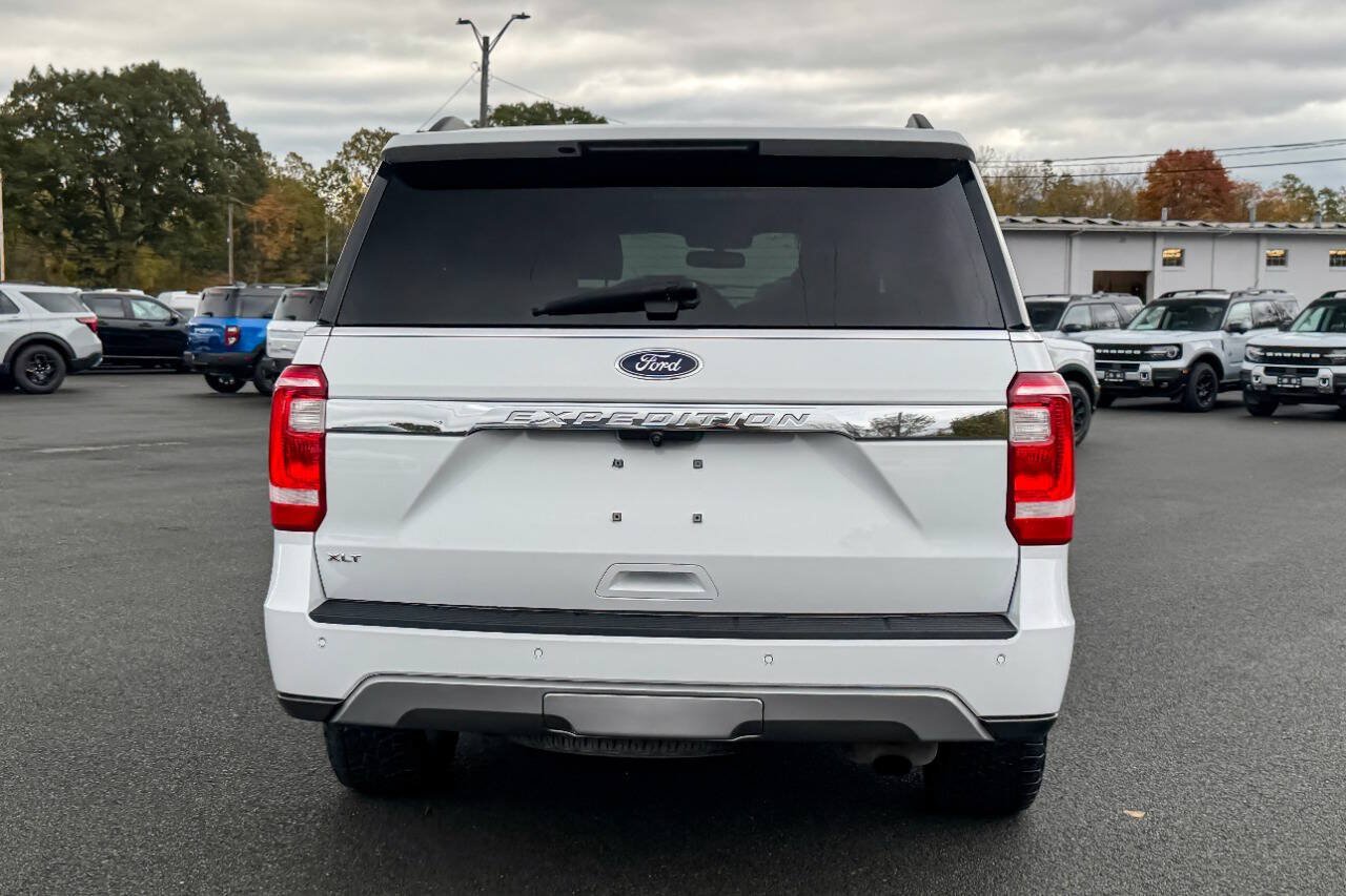 Used 2021 Ford Expedition XLT AWD/4WD image 4