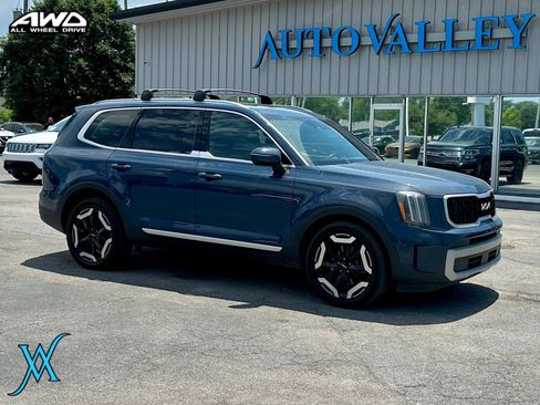 Used 2023 Kia Telluride EX AWD/4WD image 1