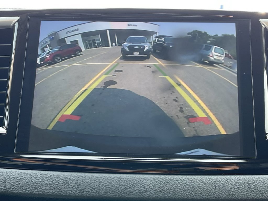 Used 2023 Chrysler Pacifica Touring-L FWD image 35