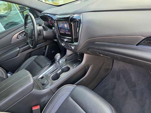 Certified 2023 Chevrolet Traverse Premier w/ Redline Edition image 24