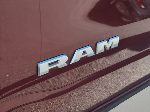 Used 2019 RAM 1500 Laramie image 30