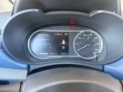 Used 2025 Nissan Versa SV FWD image 40