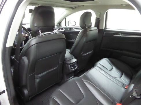 Used 2013 Ford Fusion Titanium image 25