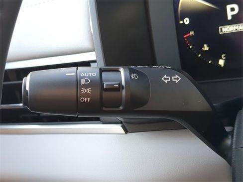 New 2025 Mitsubishi Outlander AWD image 32