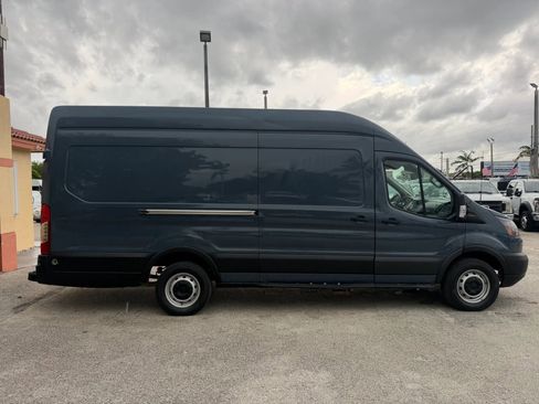 Used 2019 Ford Transit 250 148 High Roof Extended RWD image 8