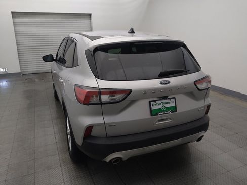 Used 2020 Ford Escape SE FWD image 6