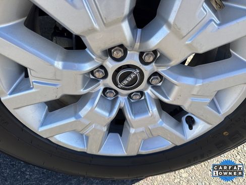 Used 2023 Nissan Frontier SV image 14