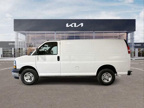 Used 2024 Chevrolet Express 2500 w/ Driver Convenience Package image 5