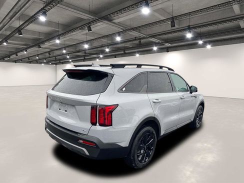 Certified 2023 Kia Sorento S w/ Panoramic Sunroof Package AWD/4WD image 7