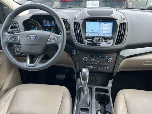 Used 2019 Ford Escape Titanium image 24