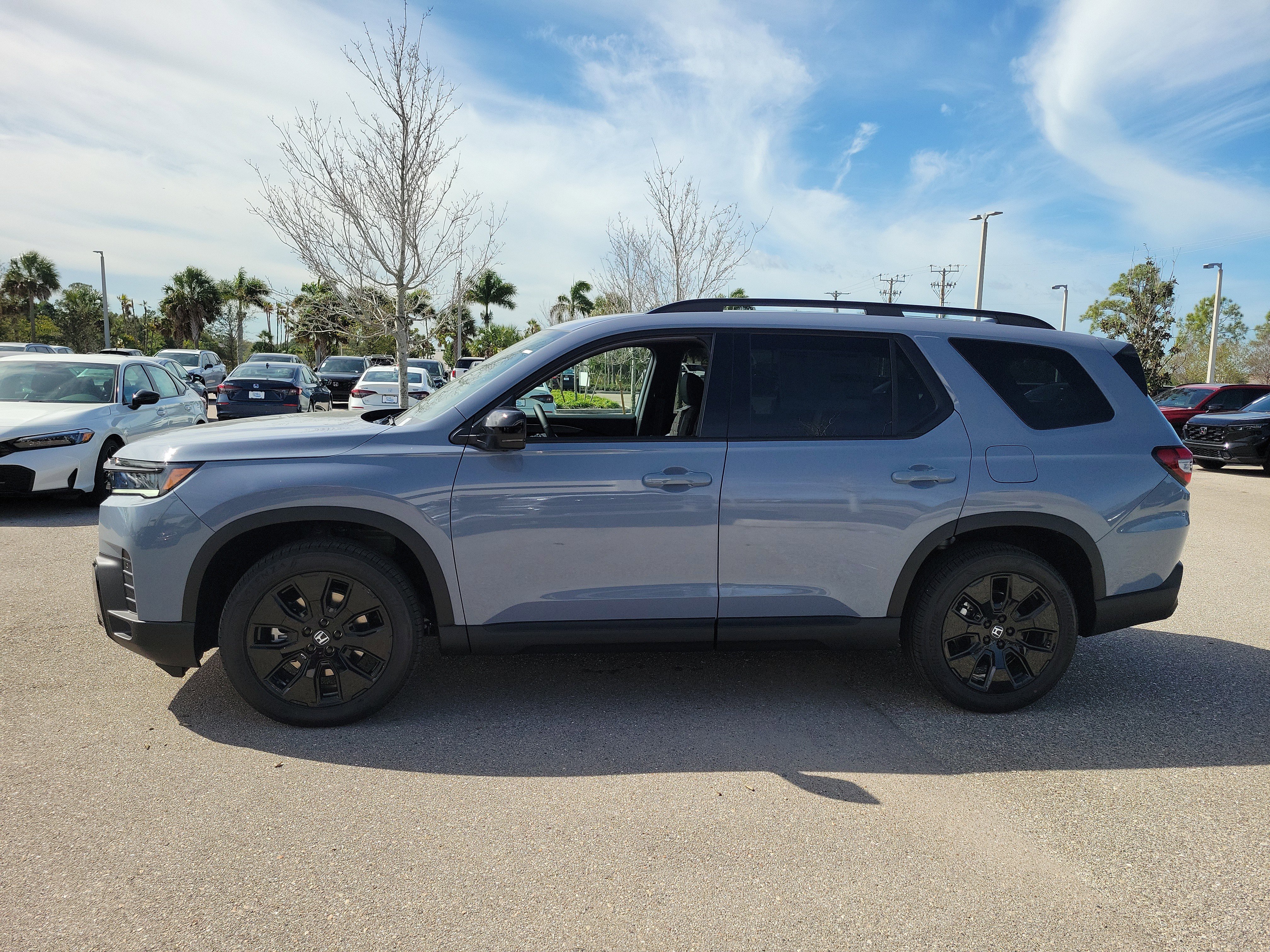 New 2026 Honda Pilot Black Edition image 4