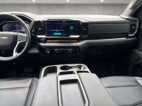 Certified 2024 Chevrolet Silverado 1500 LT RWD image 3