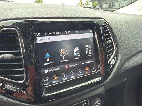 Used 2019 Jeep Compass Limited w/ Safety & Security Group AWD/4WD image 13