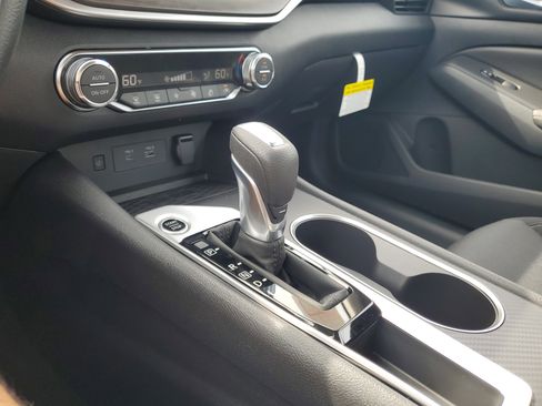 New 2025 Nissan Altima 2.5 SV image 14