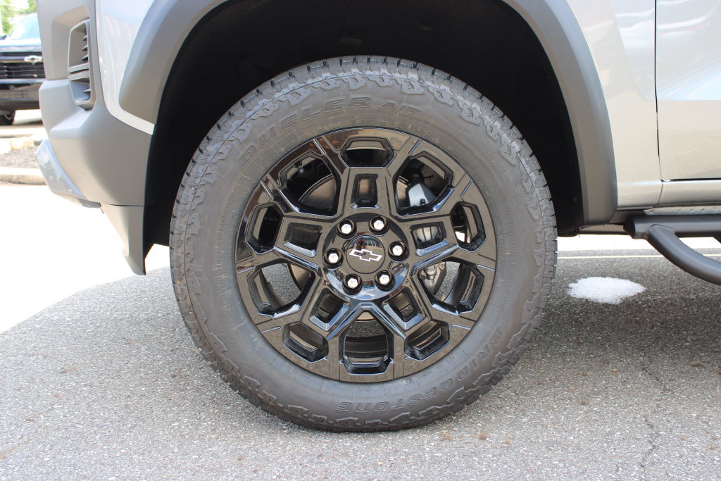 New 2026 Chevrolet Colorado Trail Boss w/ Midnight Edition AWD/4WD image 29