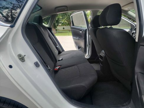 Used 2019 Nissan Sentra S w/ Appearance Package FWD image 29