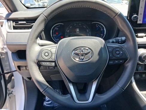 Used 2023 Toyota RAV4 XSE image 16