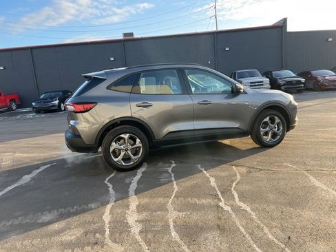 Used 2025 Ford Escape ST-Line Select image 6