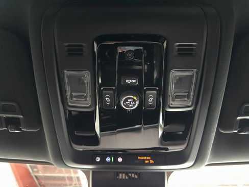 New 2026 Chevrolet Suburban LT w/ Comfort Package image 25