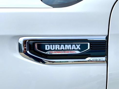 Used 2024 GMC Sierra 1500 Denali w/ Denali Reserve Package AWD/4WD image 11