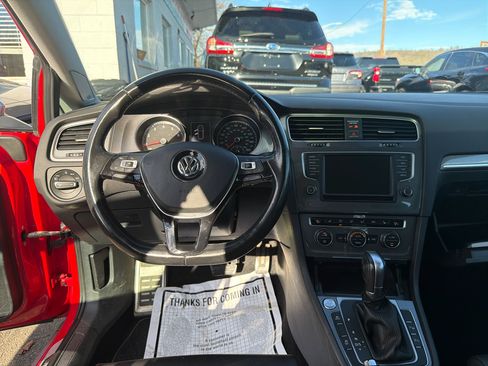 Used 2017 Volkswagen Golf Alltrack SEL image 24