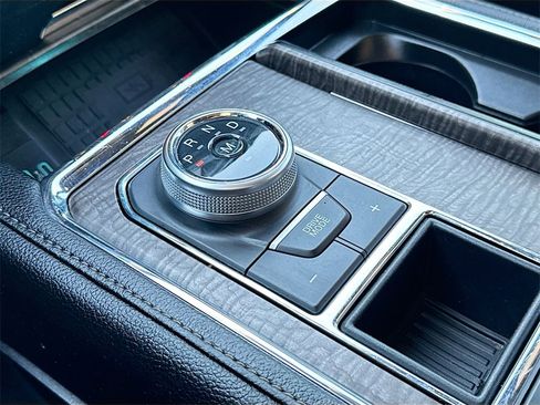 Certified 2021 Ford Expedition Limited image 15