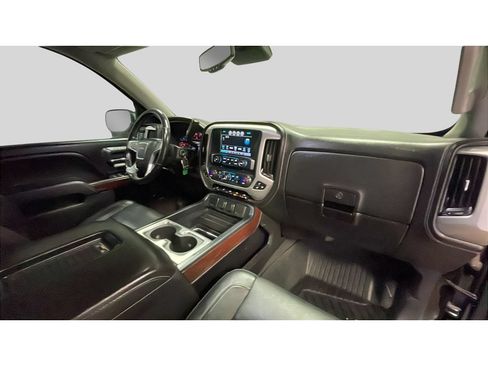 Used 2018 GMC Sierra 1500 SLT AWD/4WD image 18