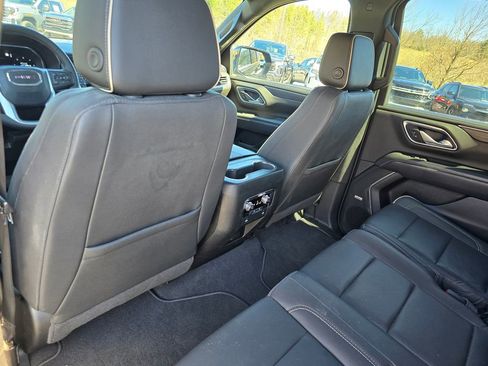Certified 2023 GMC Yukon XL SLT image 27