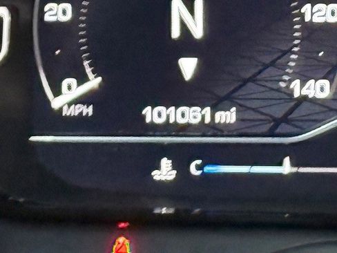 Used 2023 GMC Yukon XL Denali Ultimate image 33