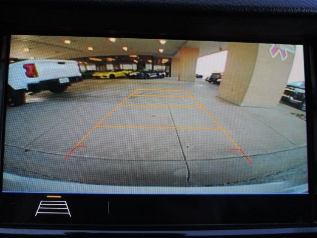Used 2018 Chevrolet Trax LT w/ LT Convenience Package FWD image 30