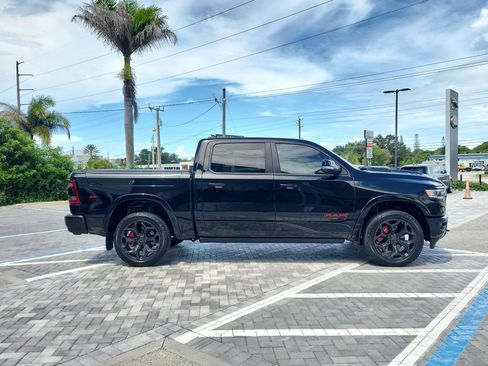 Used 2022 RAM 1500 Limited AWD/4WD image 6
