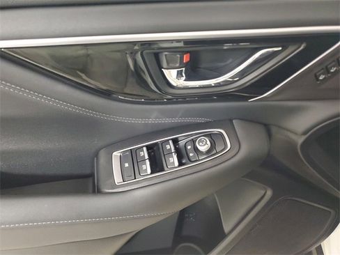 Used 2023 Subaru Outback Limited image 19