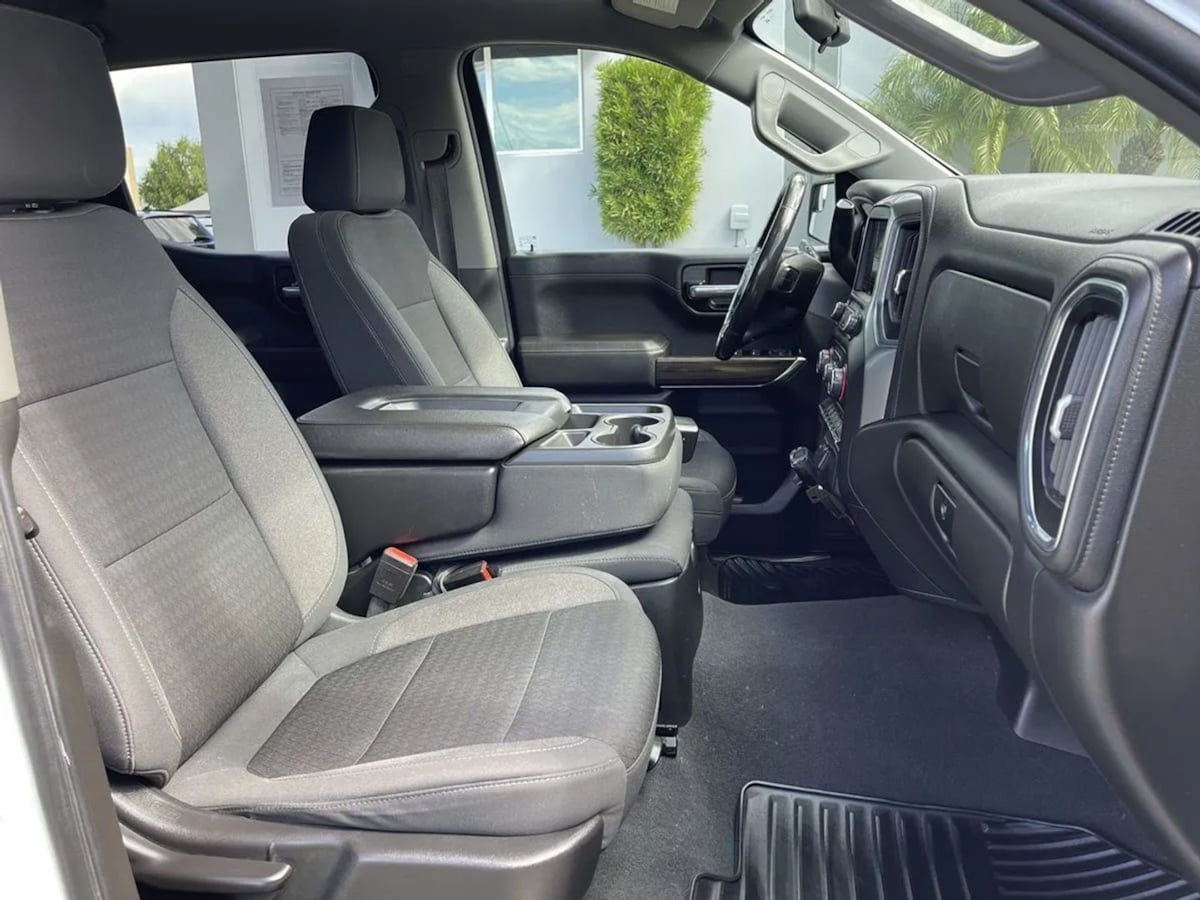 Used 2021 Chevrolet Silverado 1500 LT RWD image 24