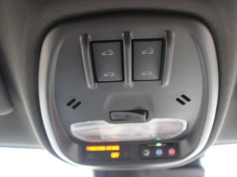New 2026 Chevrolet Trax RS w/ Sunroof Package FWD image 59
