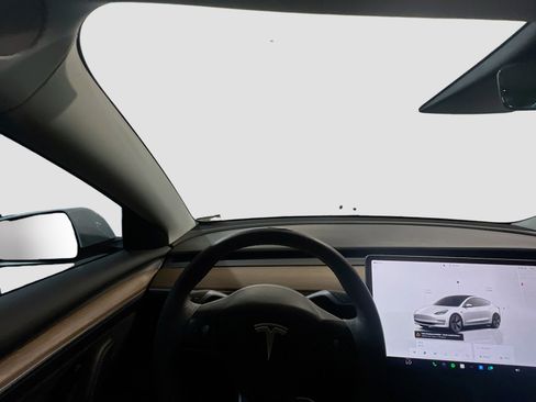 Used 2022 Tesla Model 3 Long Range AWD/4WD image 7